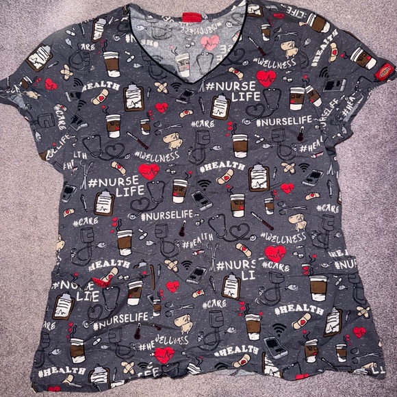 Women’s Printed Scrub Tops - Picture 14 of 16